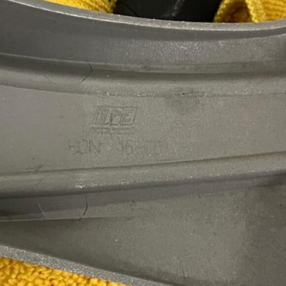 Honda Wheel Covers/Hubcaps - Picture 2 of 9